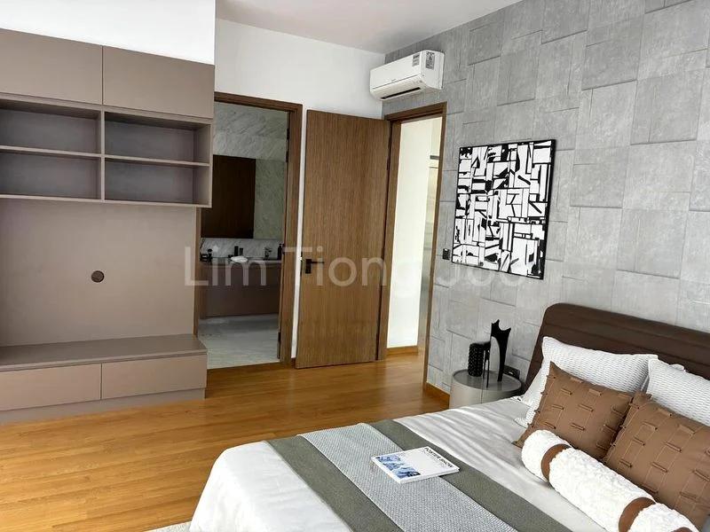 7 Bed Semi-Detached House (Landed) for Sale in  New Upper Changi Road - Image 1